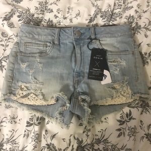 American Eagle Outfitters Hi-Rise Shortie